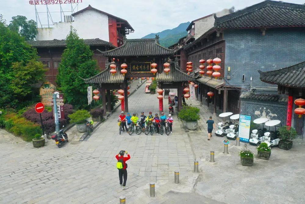 汪海林感慨年轻人挺不幸，爆款都是粉丝自嗨