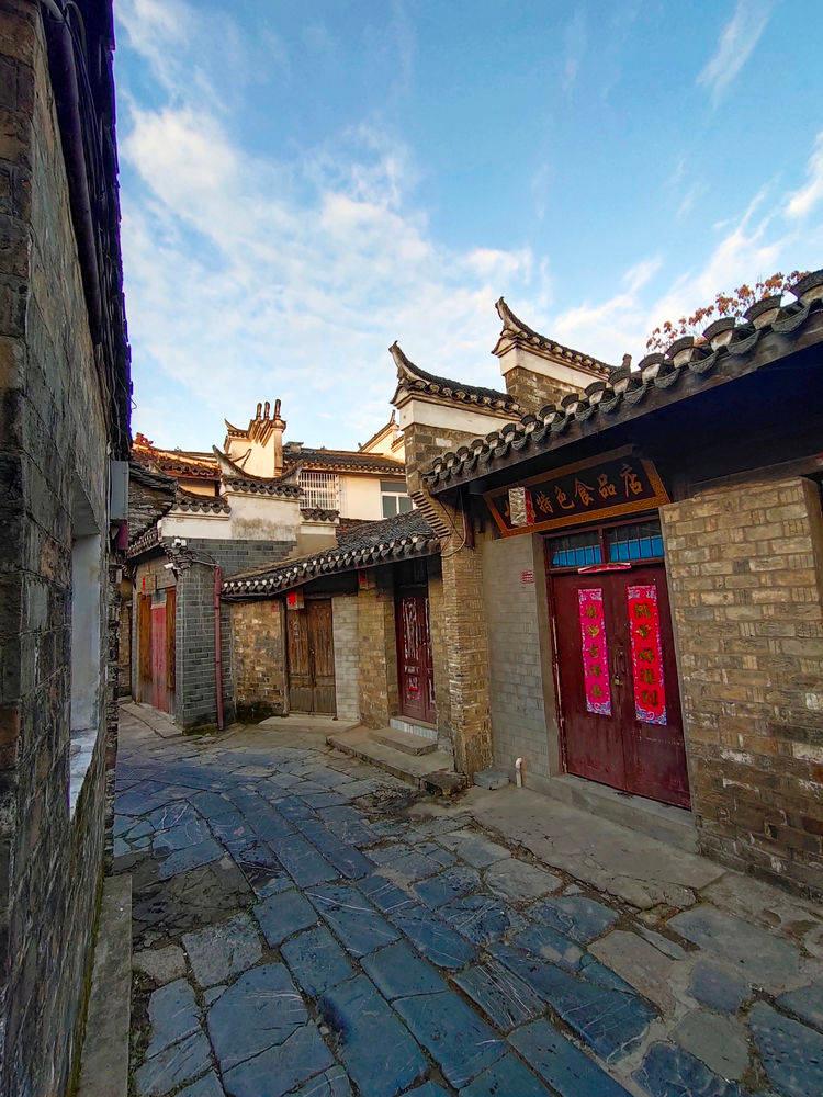 中国移动发布2023年年度综合手机评测报告：荣耀夺得第一
